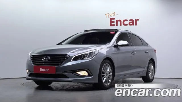 HYUNDAI SONATA 2015 — 94 943 км, светло-серебристый, Корея — под ключ — фото 1