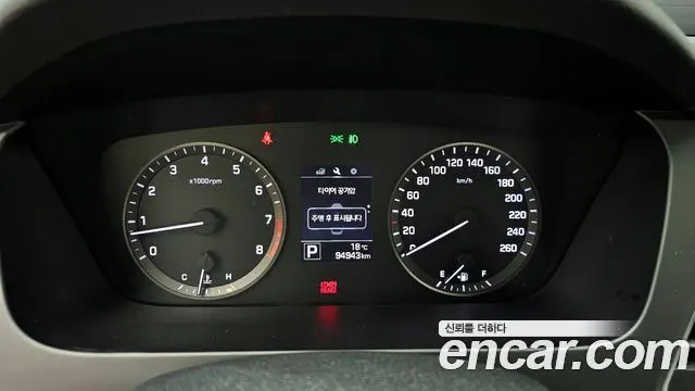 HYUNDAI SONATA 2015 — 94 943 км, светло-серебристый, Корея — под ключ — фото 8