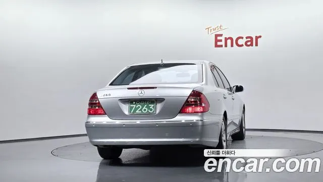 MERCEDES-BENZ E-CLASS W211 2006 — 140 064 км, серебристый, Корея — под ключ — фото 4