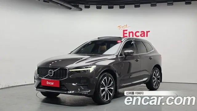 VOLVO XC60 2024