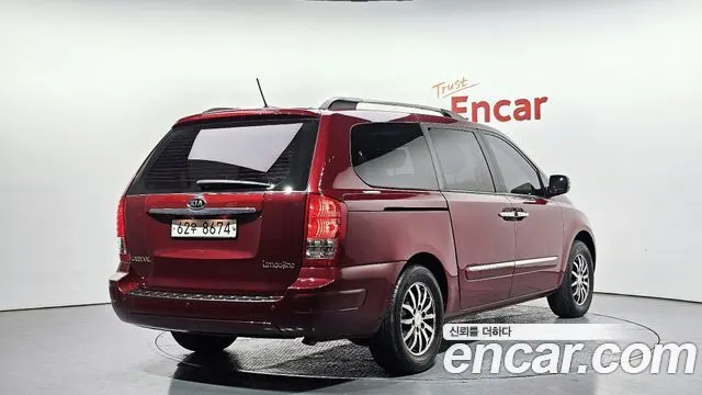 KIA CARNIVAL R 2011 — 100 949 км, красный, Корея — под ключ — фото 2