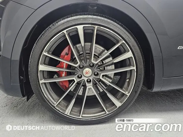 MASERATI LEVANTE 2019 — 77 748 км, чёрный, Корея — под ключ — фото 5