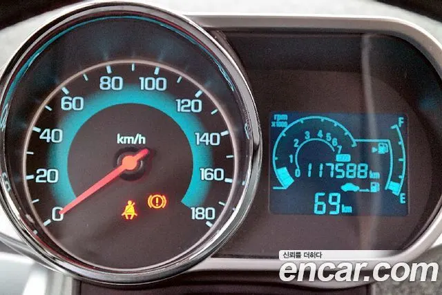 CHEVROLET SPARK 2014 — 117 588 км, чёрный, Корея — под ключ — фото 8