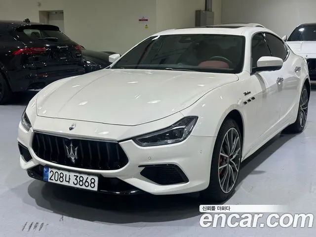 MASERATI GHIBLI 2023 — 2 069 км, белый, Корея — под ключ — фото 12