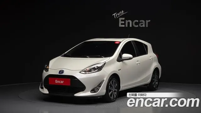 TOYOTA PRIUS C 2019