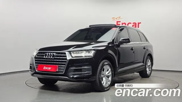 AUDI Q7 2019 — 54 000 км, чёрный, Корея — под ключ — фото 1