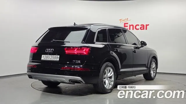 AUDI Q7 2019 — 54 000 км, чёрный, Корея — под ключ — фото 2