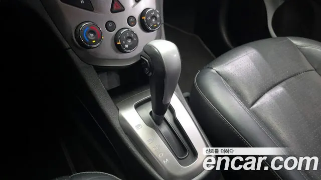 CHEVROLET AVEO SEDAN 2018 — 116 288 км, белый, Корея — под ключ — фото 9