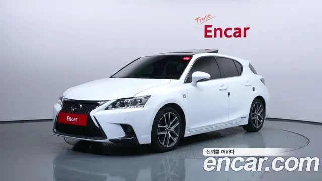 LEXUS CT200H 2017