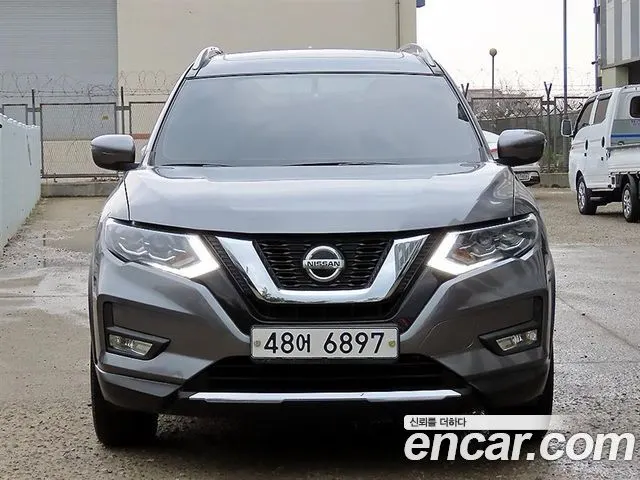 NISSAN X-TRAIL 2018