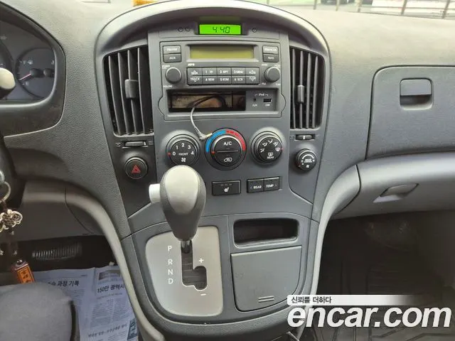 HYUNDAI GRAND STAREX 2014 — 205 167 км, серебристый, Корея — под ключ — фото 9