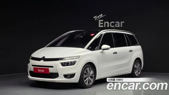 CITROEN GRAND C4 PICASSO 2017 — 84 564 км, белый, Корея — под ключ — фото 1