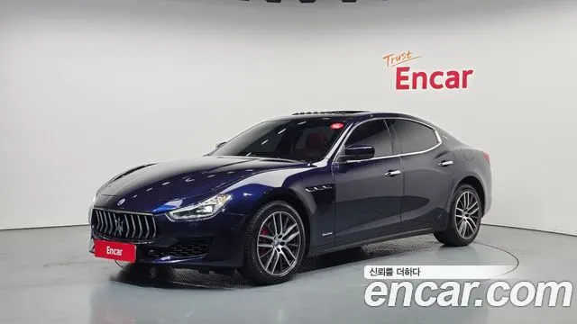 MASERATI GHIBLI 2018 — 132 609 км, синий, Корея — под ключ — фото 1