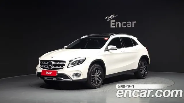 MERCEDES-BENZ GLA-CLASS X156 2018