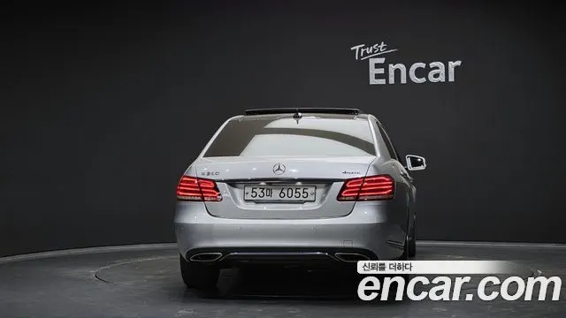 MERCEDES-BENZ E-CLASS W212 2014 — 253 352 км, серебристый, Корея — под ключ — фото 4