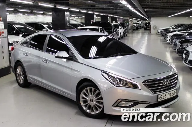 HYUNDAI SONATA 2017 — 122 000 км, серебристо-серый, Корея — под ключ — фото 12