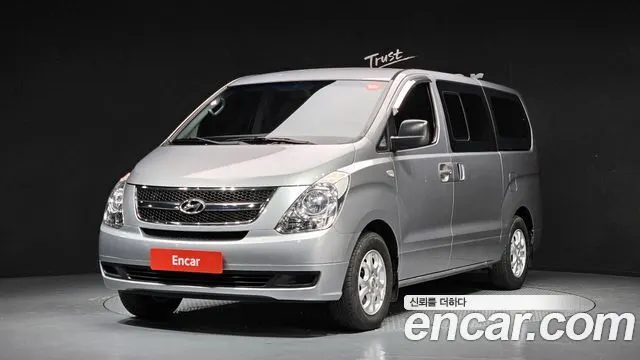 HYUNDAI GRAND STAREX 2015 — 202 093 км, серебристый, Корея — под ключ — фото 11