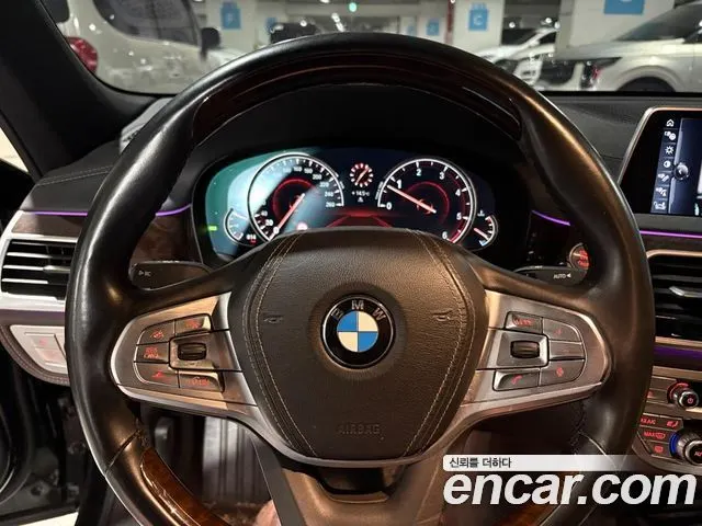 BMW 7 SERIES 2016 — 135 000 км, чёрный, Корея — под ключ — фото 5