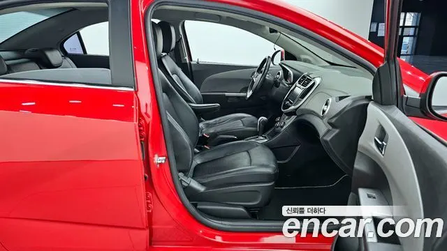 CHEVROLET AVEO SEDAN 2018 — 91 682 км, красный, Корея — под ключ — фото 12