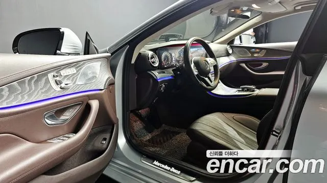 MERCEDES-BENZ CLS-CLASS C257 2019 — 45 877 км, серебристый, Корея — под ключ — фото 10