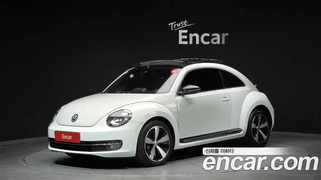 VOLKSWAGEN BEETLE 2015