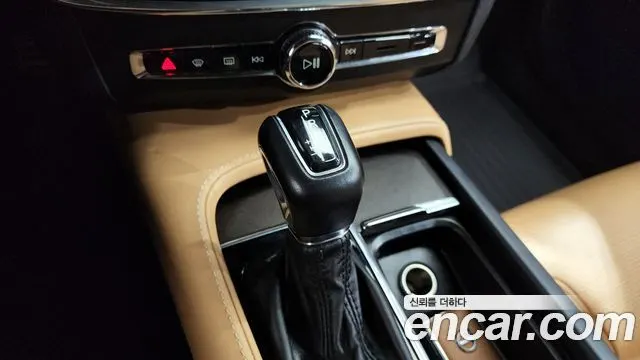 VOLVO V90 CROSS COUNTRY 2019 — 92 527 км, чёрный, Корея — под ключ — фото 9