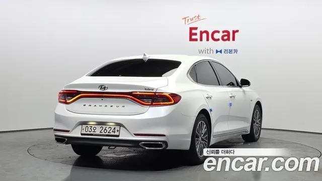 HYUNDAI GRANDEUR HYBRID 2019 — 77 623 км, белый, Корея — под ключ — фото 2
