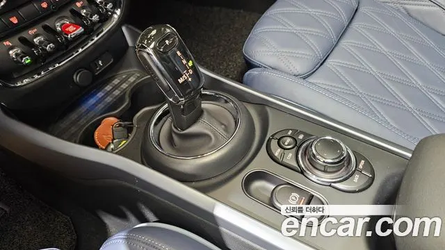 MINI COOPER S CLUBMAN 2023 — 16 126 км, светло-золотистый, Корея — под ключ — фото 9
