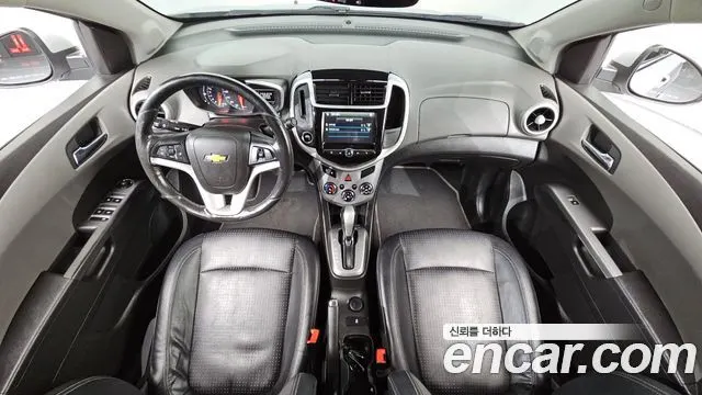 CHEVROLET AVEO SEDAN 2017 — 133 967 км, серебристый, Корея — под ключ — фото 7