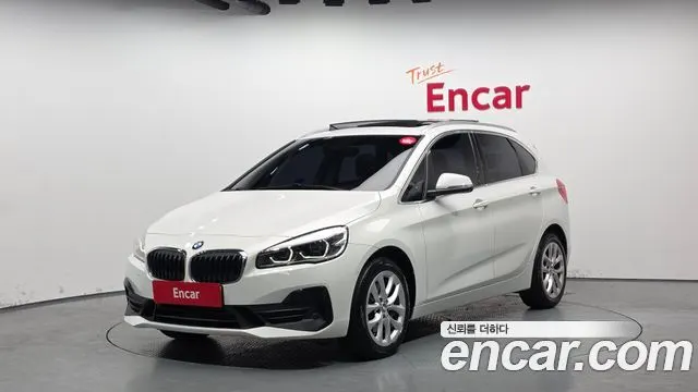 BMW 2 SERIES ACTIVE TOURER 2019 — 63 293 км, белый, Корея — под ключ — фото 1