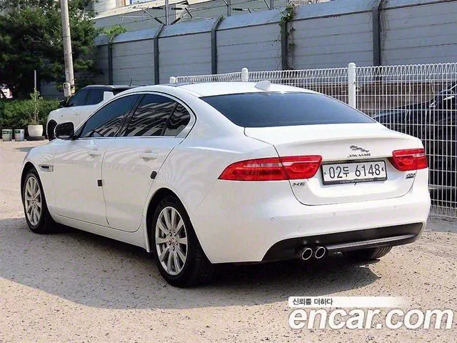 JAGUAR XE 2017 — 119 866 км, белый, Корея — под ключ — фото 2