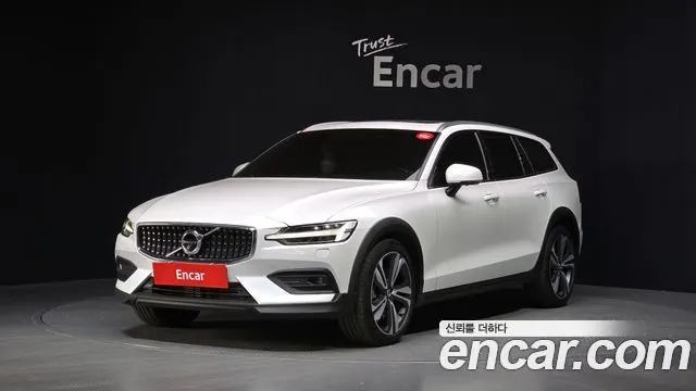 VOLVO V60 CROSS COUNTRY — из Кореи под ключ