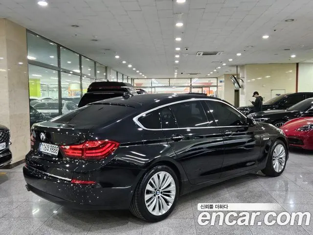 BMW 5 SERIES GT 2015 — 95 411 км, чёрный, Корея — под ключ — фото 3