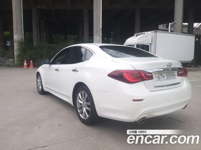 INFINITI Q70 2015 — 113 635 км, белый-перламутр, Корея — под ключ — фото 2