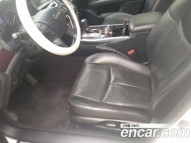 INFINITI Q70 2015 — 113 635 км, белый-перламутр, Корея — под ключ — фото 10