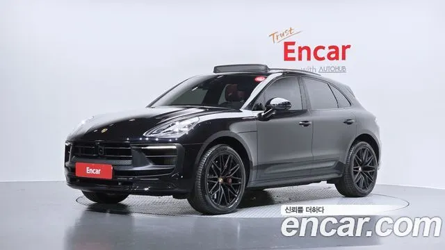 PORSCHE MACAN 2024