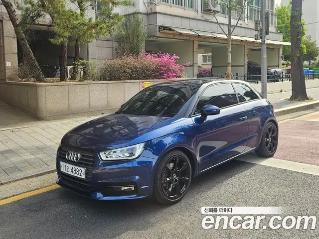 AUDI A1 2015 — 89 000 км, синий, Корея — под ключ — фото 2