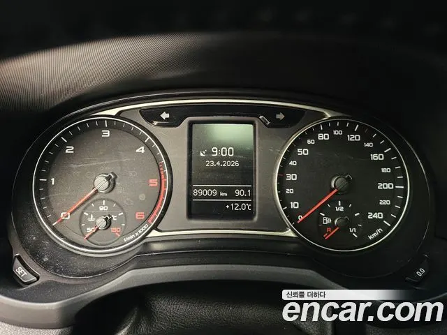 AUDI A1 2015 — 89 000 км, синий, Корея — под ключ — фото 5
