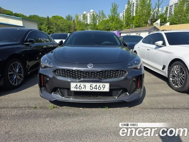 KIA STINGER 2018 — 142 773 км, серый, Корея — под ключ — фото 1
