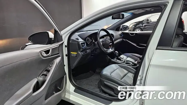 HYUNDAI IONIQ HYBRID 2017 — 90 955 км, белый, Корея — под ключ — фото 10