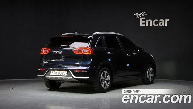 KIA NIRO 2017 — 64 514 км, синий, Корея — под ключ — фото 2