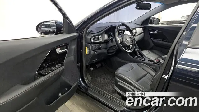 KIA NIRO 2017 — 64 514 км, синий, Корея — под ключ — фото 10