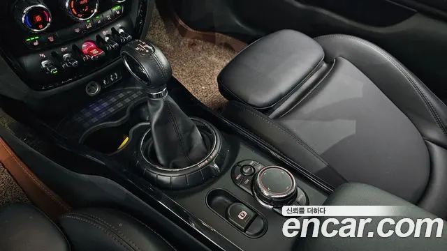 MINI COOPER D CLUBMAN 2018 — 148 443 км, светло-золотистый, Корея — под ключ — фото 9