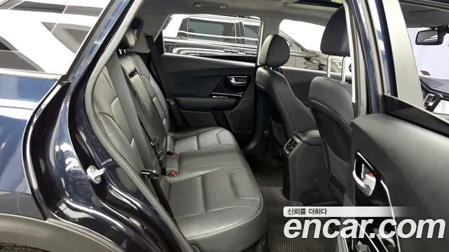 KIA NIRO 2017 — 64 514 км, синий, Корея — под ключ — фото 12