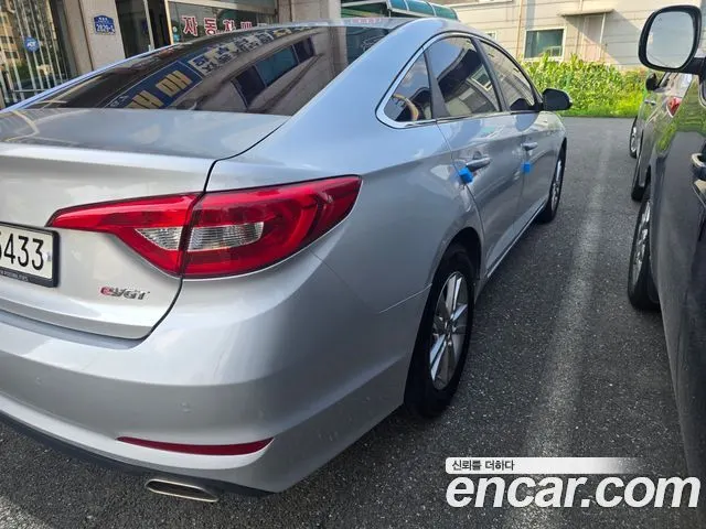 HYUNDAI SONATA 2017 — 113 500 км, серебристый, Корея — под ключ — фото 2