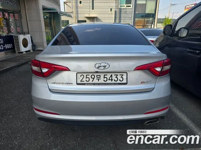 HYUNDAI SONATA 2017 — 113 500 км, серебристый, Корея — под ключ — фото 4