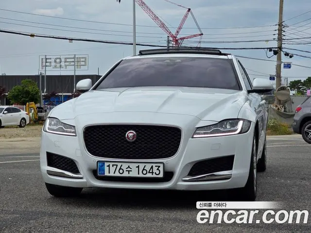 JAGUAR XF 2019 — 68 000 км, белый, Корея — под ключ — фото 12