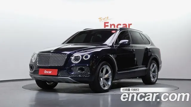 BENTLEY BENTAYGA 2017 — 78 371 км, синий, Корея — под ключ — фото 1