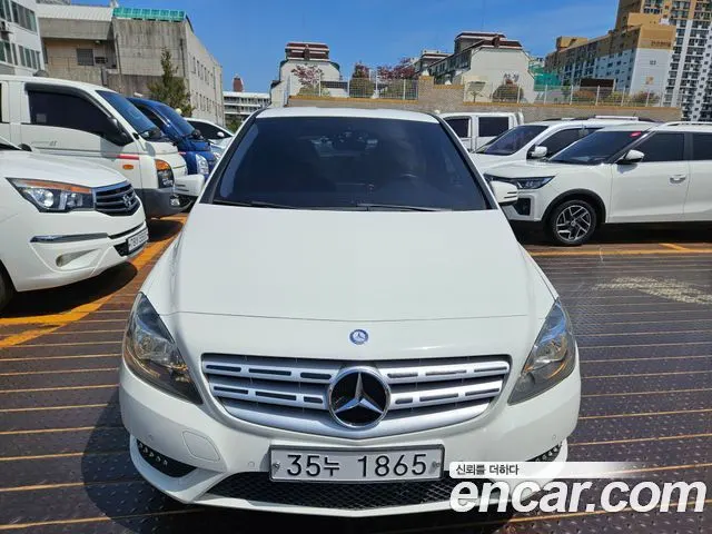 MERCEDES-BENZ B-CLASS W246 2012
