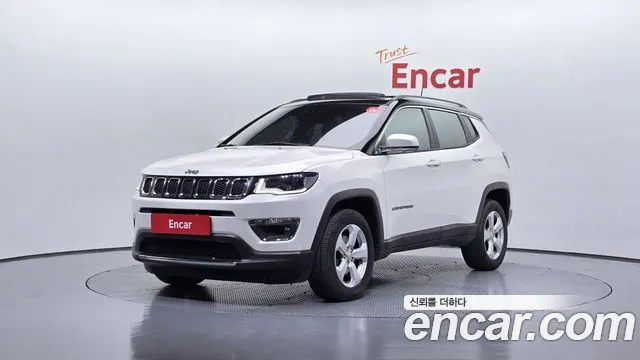 JEEP COMPASS 2019 — 82 457 км, белый, Корея — под ключ — фото 1
